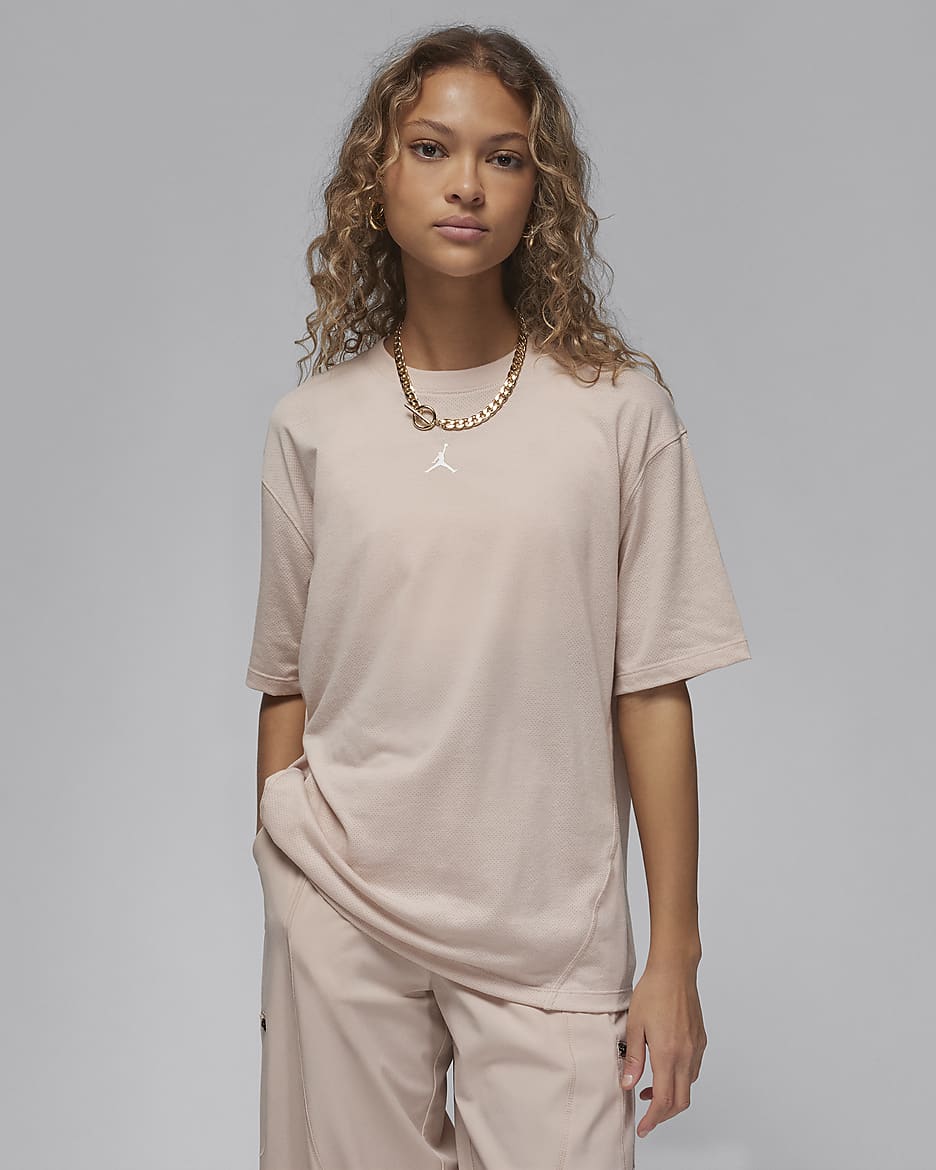 Jordan Sport Women s Diamond Short Sleeve Top. Nike HU